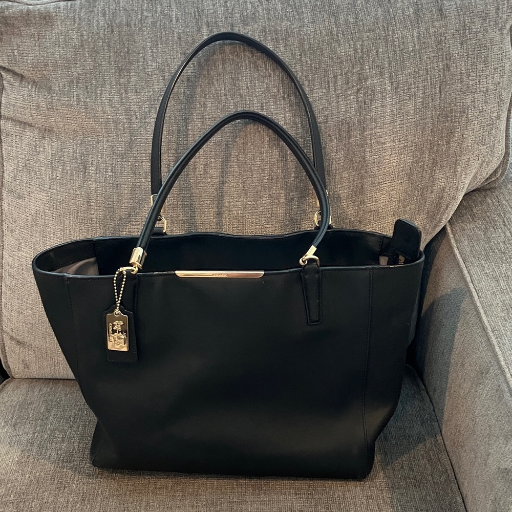 EUC Very Large Coach Elegant Black Tote Bag with Gold Details and Zipper